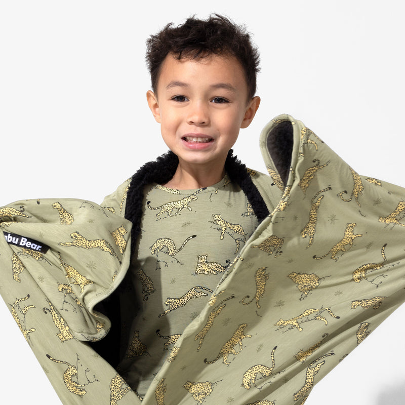 بطانية شيربا من الخيزران بنقشة جلد النمر من سيج آند سبوتس