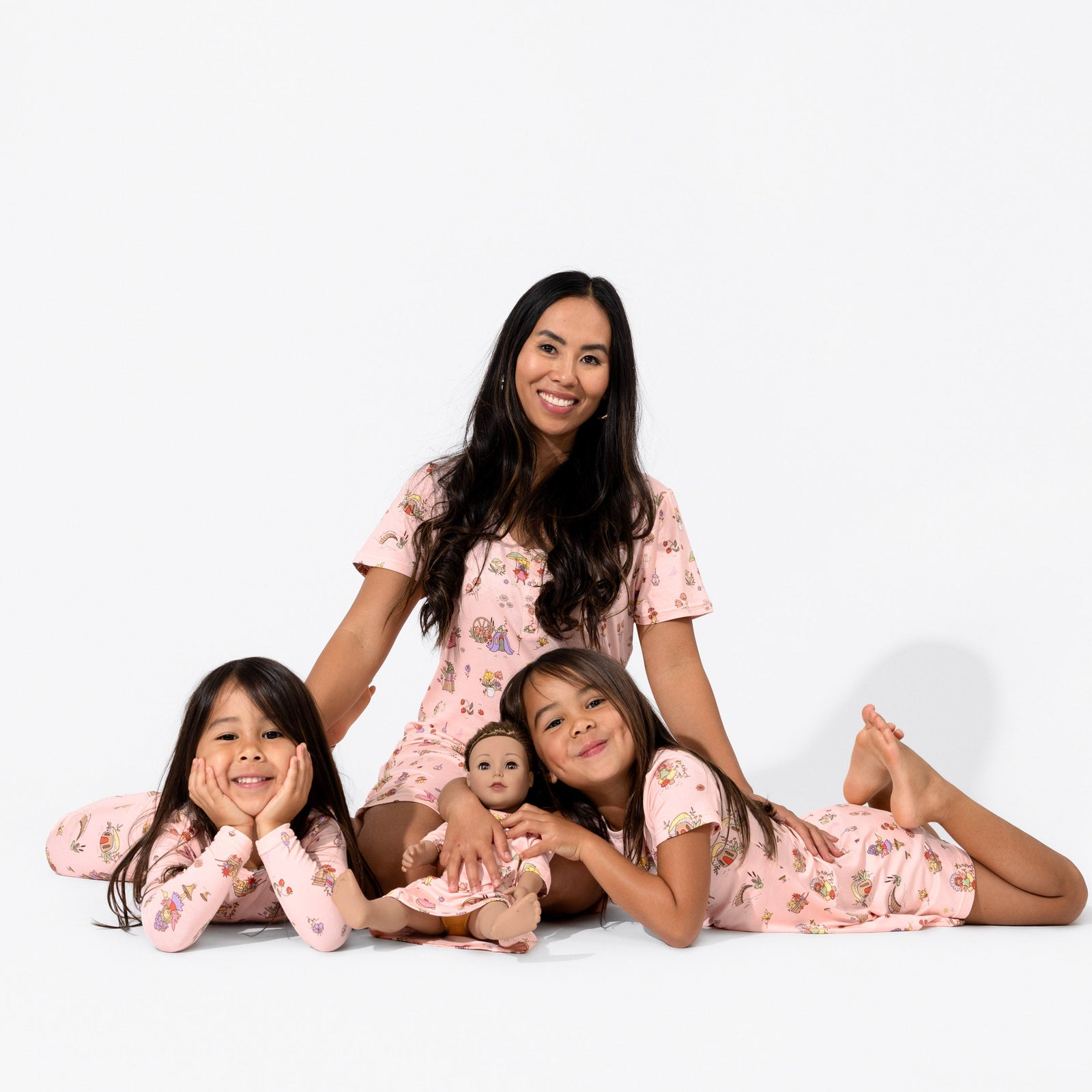 بيجامات أطفال من الخيزران بنقشة حديقة الجنيات