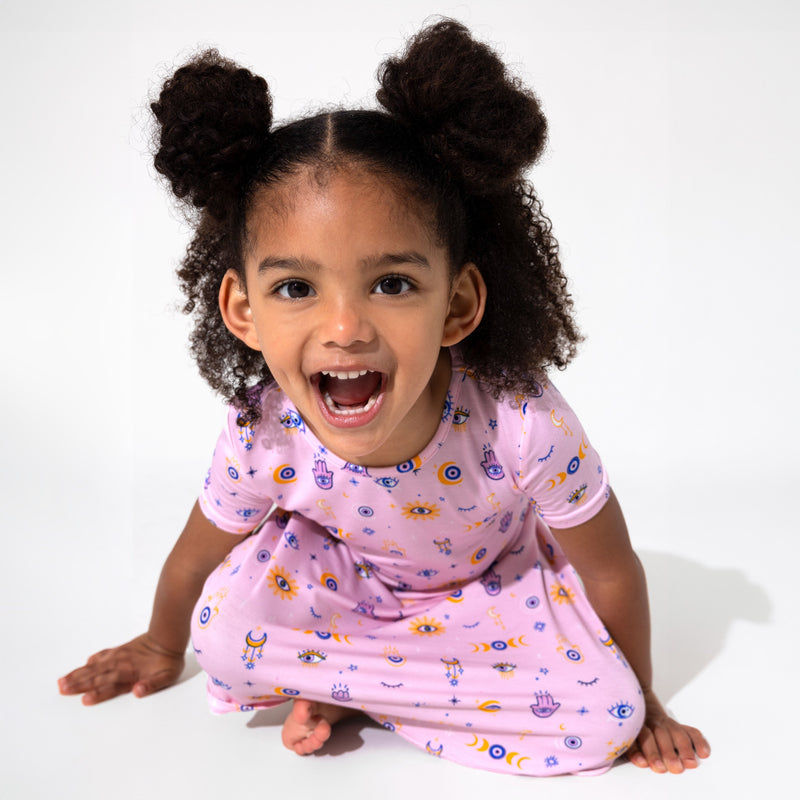 فستان قصير الأكمام للبنات من الخيزران باللون الوردي الفاتح